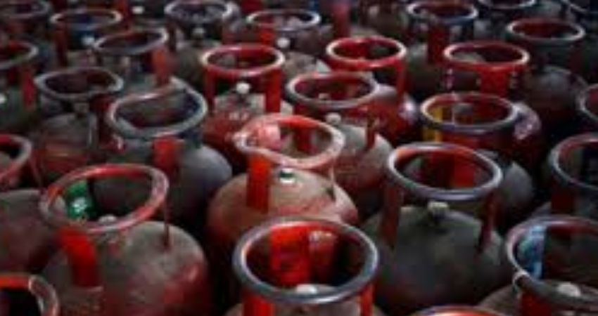 গ্রাহক পর্যায়ে সংকট কমাতে এলপি গ্যাসের ওপর ভ্যাট কমিয়ে প্রজ্ঞাপন জারি