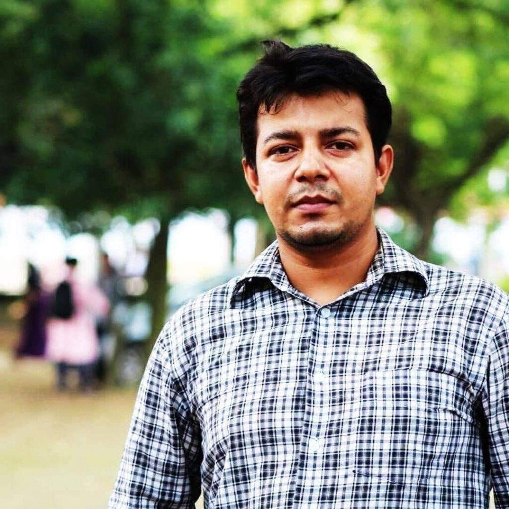 ড. ইউনূসের দেয়া সুখবরের পেছনে থাকে অন্ধকার আর ভিনদেশী স্বার্থ।