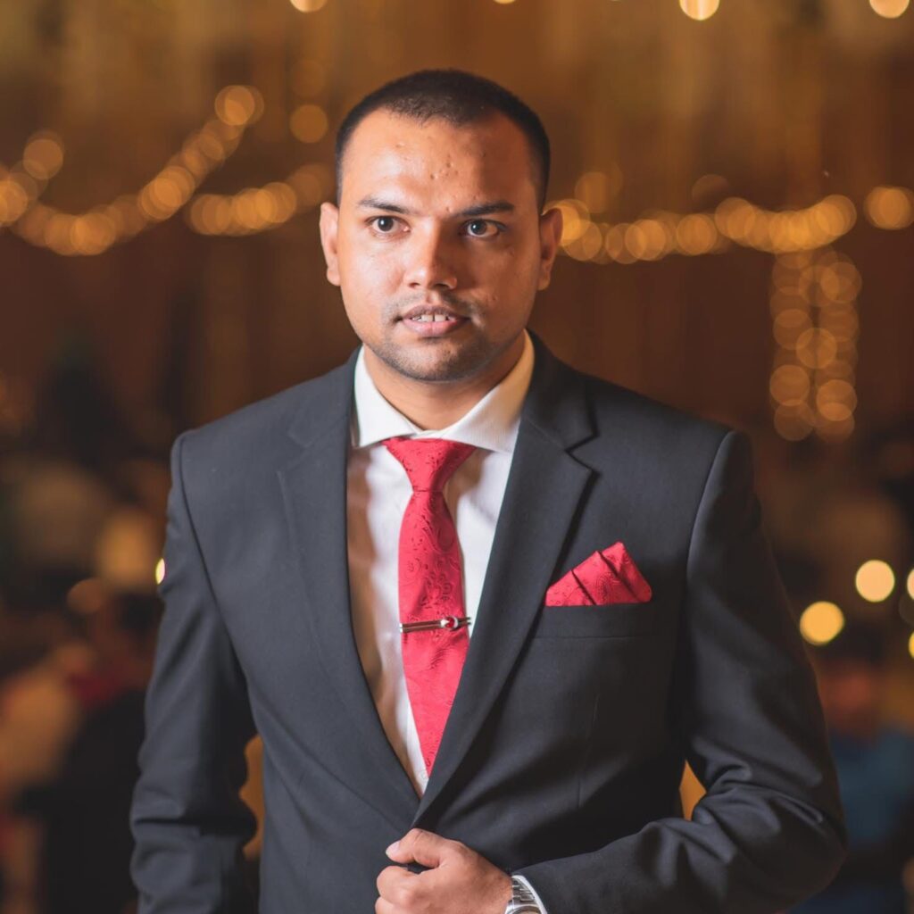 বিদায়ের প্রাক্কালে বাংলাদেশের কফিনের শেষ পেরেকটি গেঁথে গেলেন ড. মুহাম্মদ ইউনুসঃসৌমিক