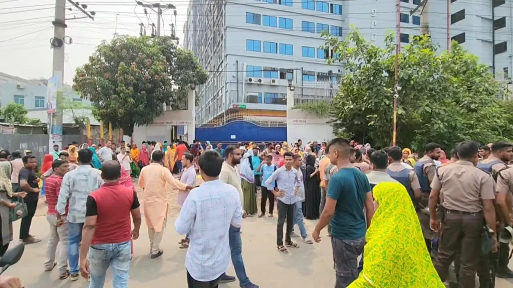 ঈদের ছুটি শেষে ১ হাজার ৮৬৮ শ্রমিককর্মস্থলে ফিরে দেখেন চাকরি নেই