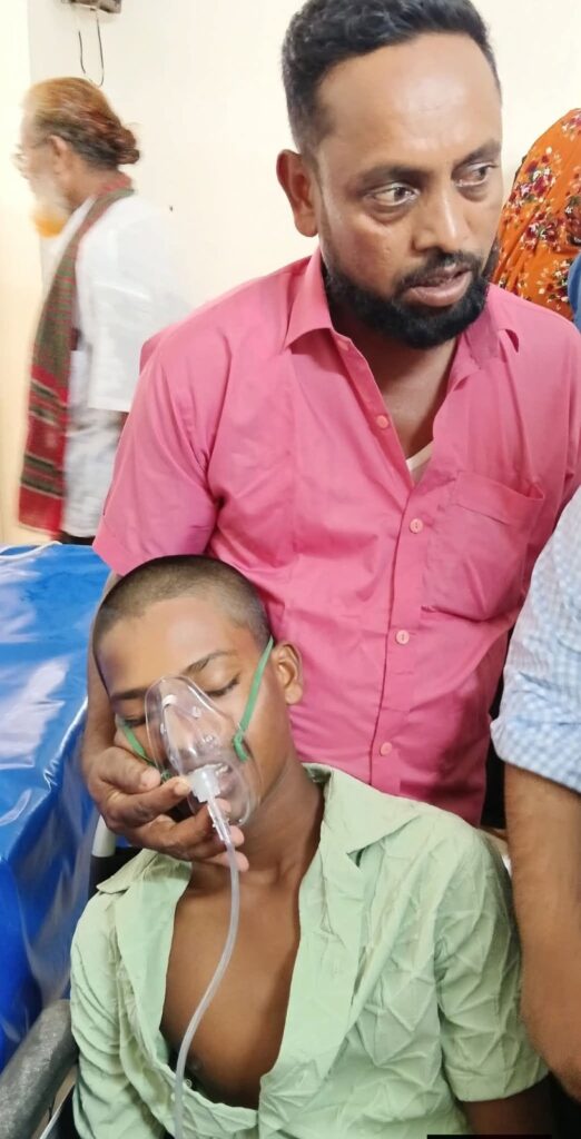 নিকলী উপজেলা হাসপাতালের সামনে থেকে অটোরিকশা ছিনতাই