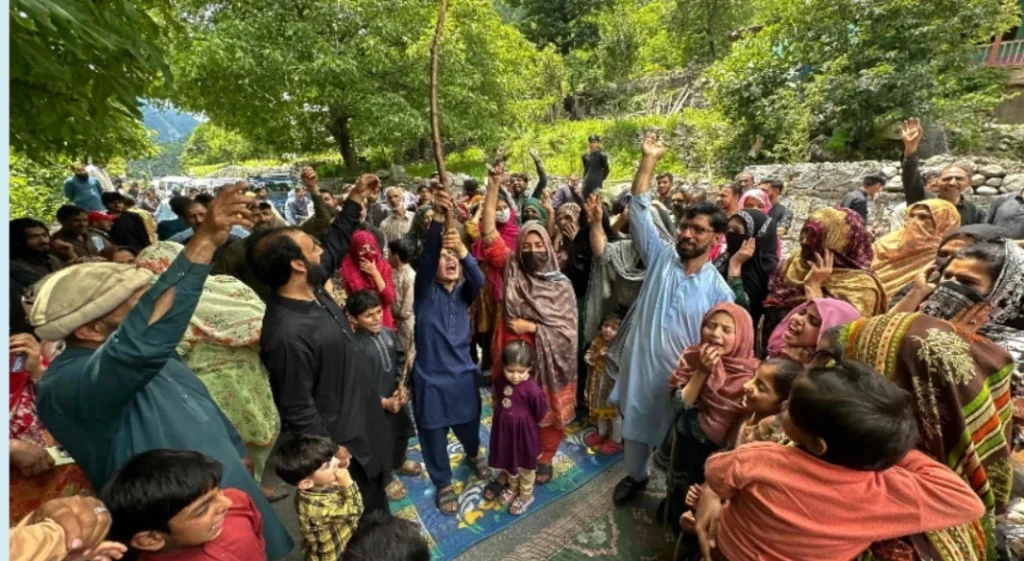 পাকিস্তান-নিয়ন্ত্রিত কাশ্মীরে ভয়াবহ সহিংসতা, রক্তক্ষয়ী সংঘর্ষে নিহত অন্তত ২৪
