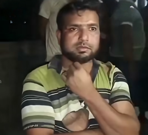 নিজ দলের কর্মীর বাড়িতে ঢুকে স্ত্রীকে ধর্ষণের চেষ্টা ওয়ার্ড জামায়াত নেতার