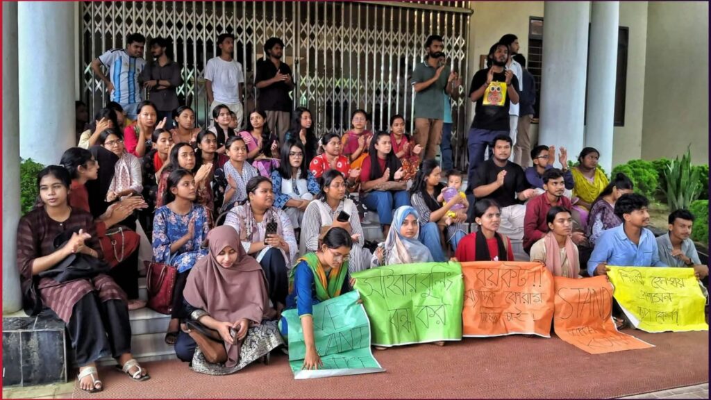 অপ-সাংবাদিকতার ইতি চান শিক্ষার্থীরা:নজরুল বিশ্ববিদ্যালয়ে ২ দফা দাবিতে তালা