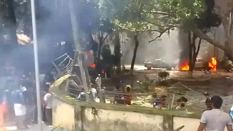 এনায়েতপুর থানায় ১৫ পুলিশ হত্যার সেই রক্তহিম করা ৪ আগস্ট