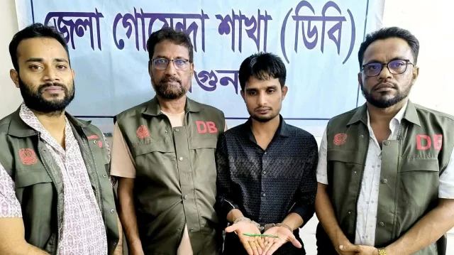 বরগুনায় ইয়াবাসহ গেজেটভুক্ত ‘জুলাই যোদ্ধা’ গ্রেপ্তার