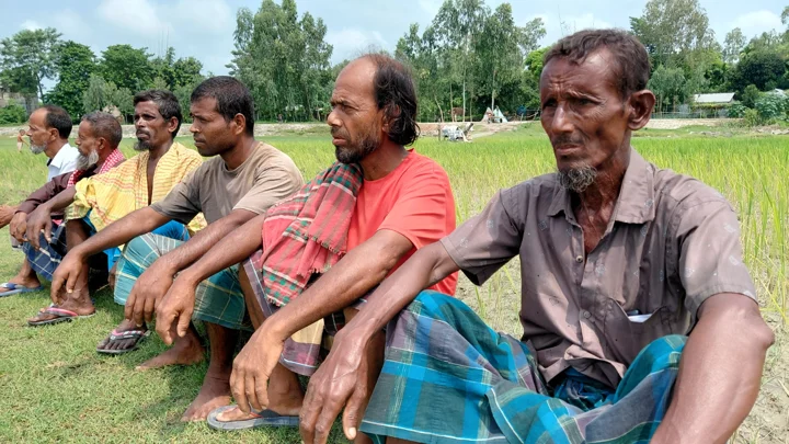 ” আমি কোনো অপরাধ করিনি, শুধু সার চেয়েছিলাম, সারের জন্য জেল খাটতে হয়েছে, ঋণের দায়ে এখন আমি নিঃস্ব “